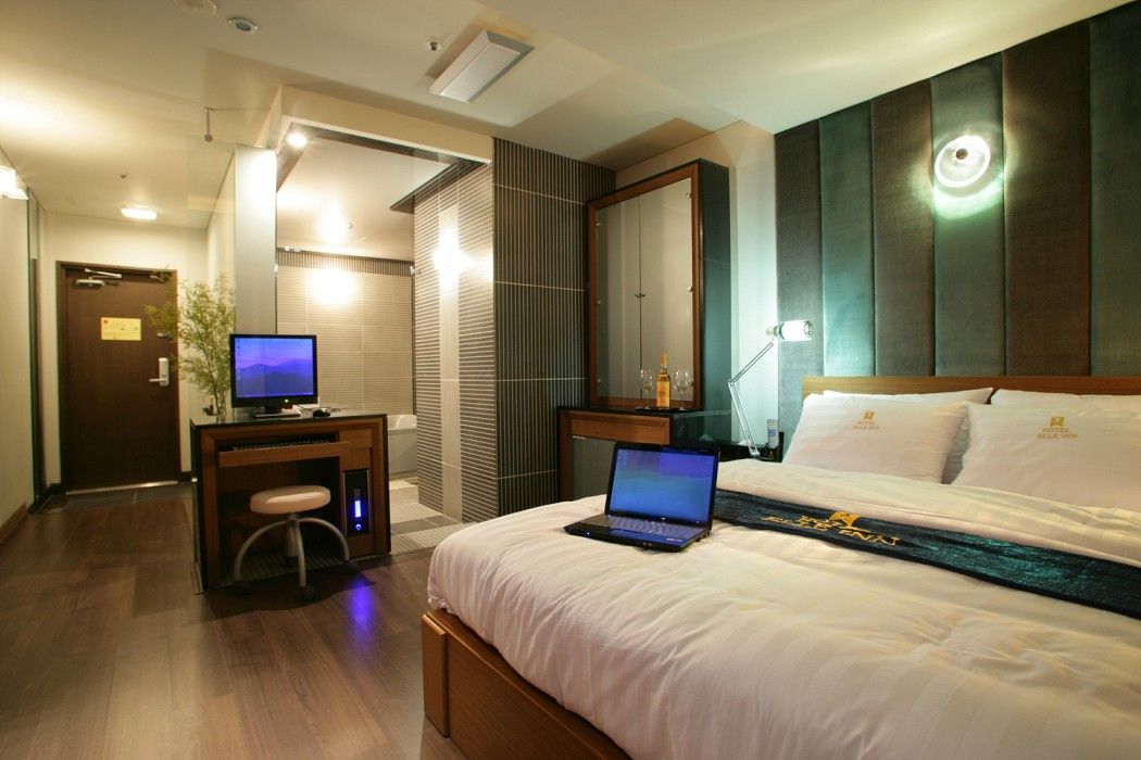 Elle Hotel 2*