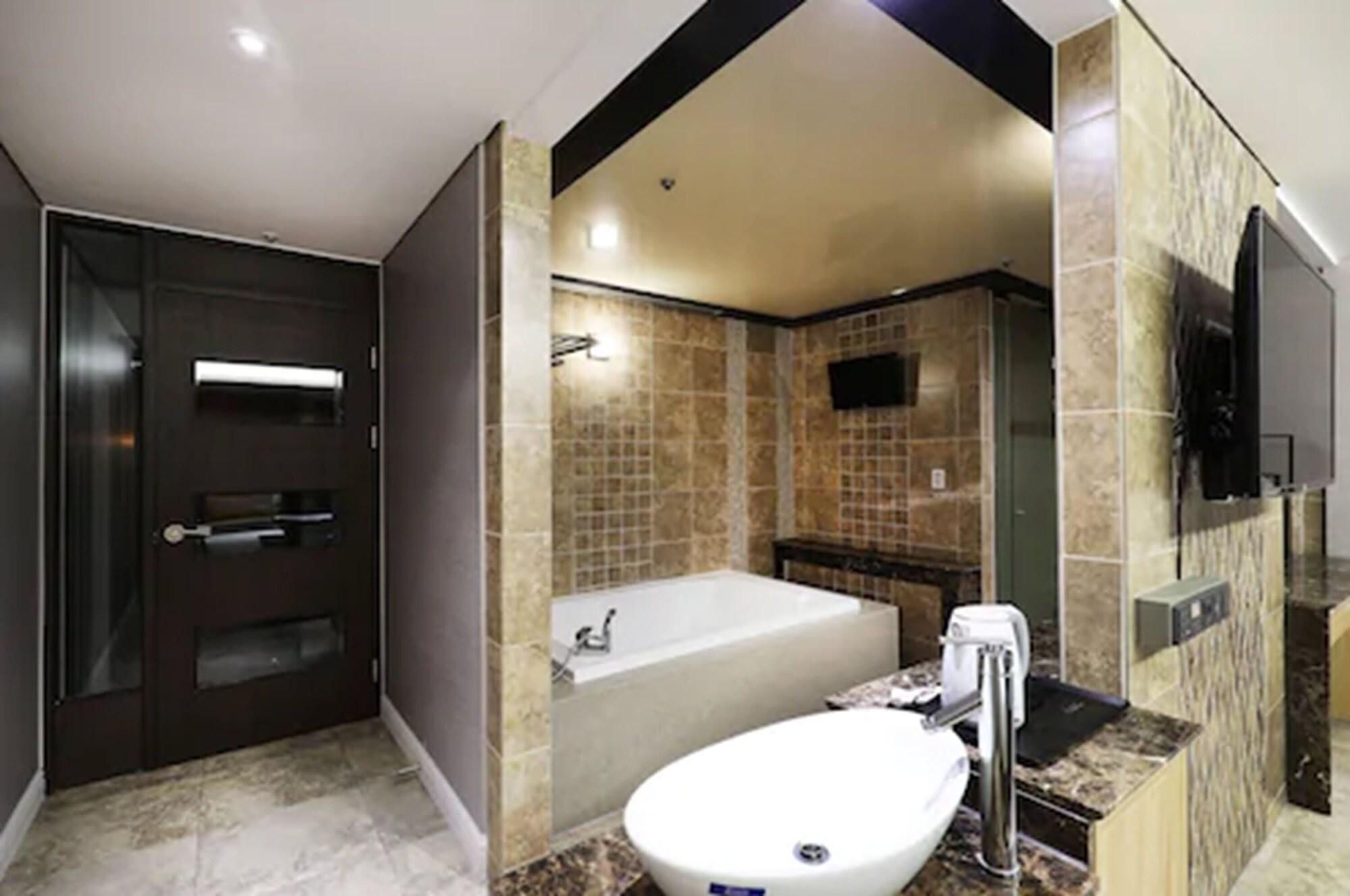 Hotel Elle 2*