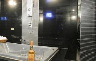 Elle Hotel