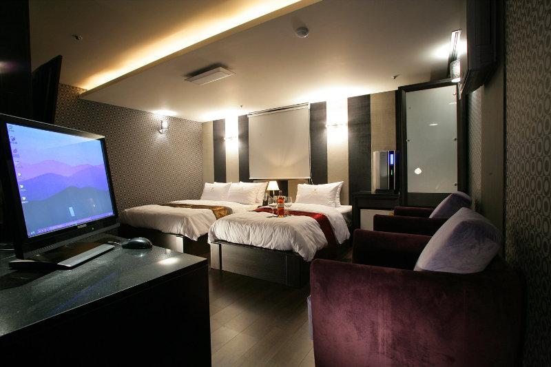 Hotel Elle 2*