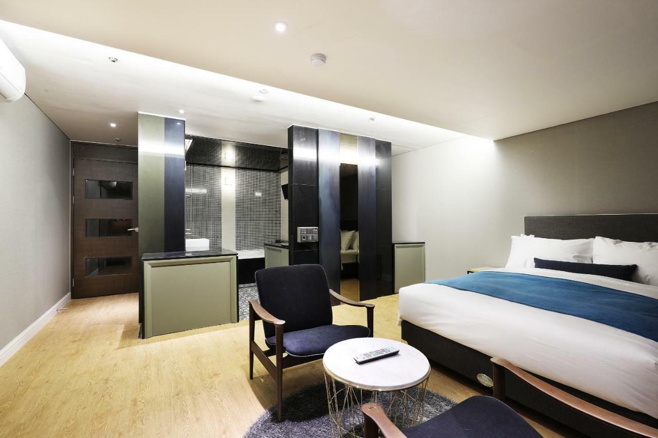 Elle Hotel