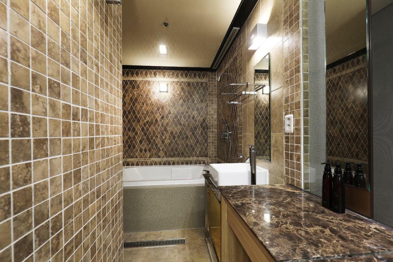 Elle Hotel