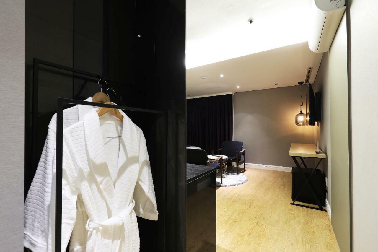 Elle Hotel 2*